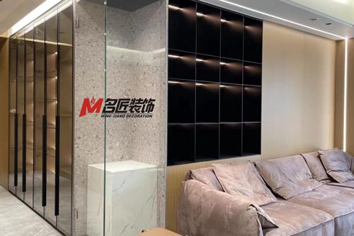 柳州市柳工生活南區(qū)現(xiàn)代簡(jiǎn)約風(fēng)格三居室裝修案例